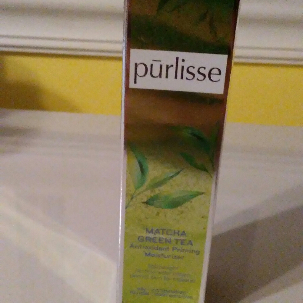 Green tea moisturizer